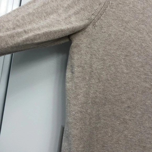 Old navy v neck tunic sweater size small​​ - Picture 3 of 5